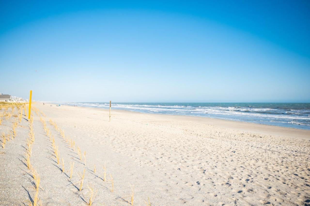 The Beach Fact Oar By Oak Island Accommodations Dış mekan fotoğraf