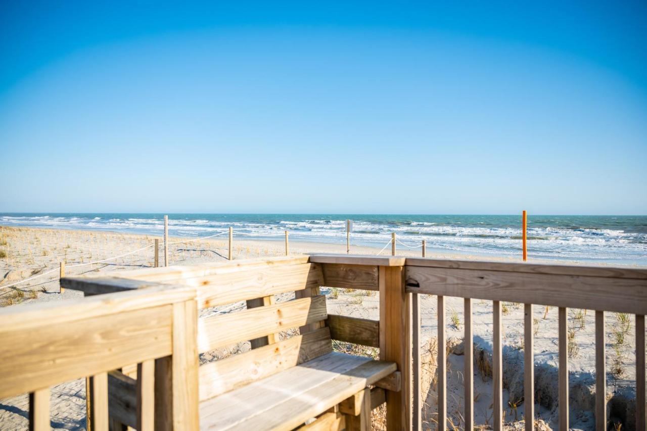 The Beach Fact Oar By Oak Island Accommodations Dış mekan fotoğraf